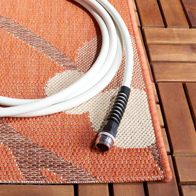 SAFAVIEH Courtyard Reesi Indoor/ Outdoor Waterproof Patio Backyard Rug