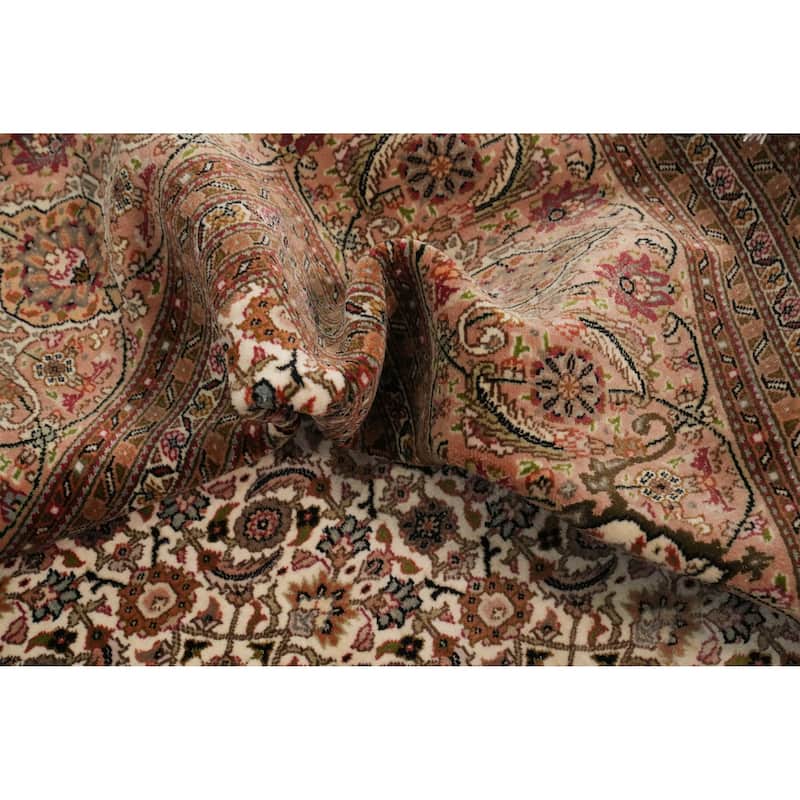 Hand Knotted Oriental 100% Wool Carpet Traditional Floral Beige & Ivories Tabriz Area Rug - 8' 2'' X 8' 2''