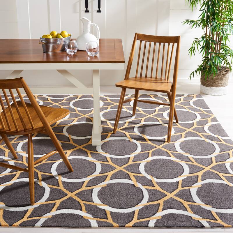 SAFAVIEH Handmade Four Seasons Penka Floral Rug - 8' x 10' - Grey/Ivory