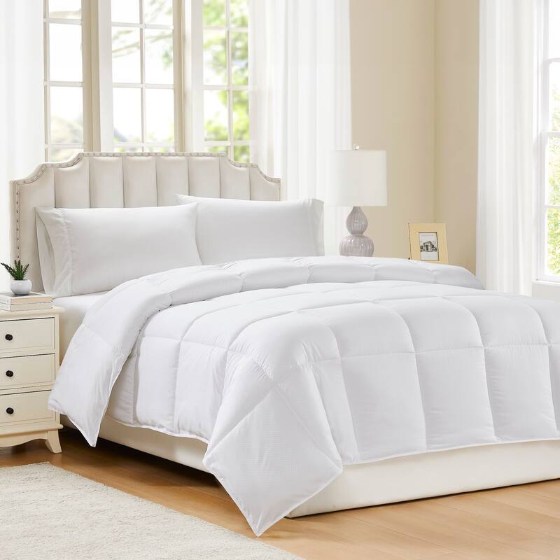 Modern Threads Down Alternative Quilted Reversible Comforter