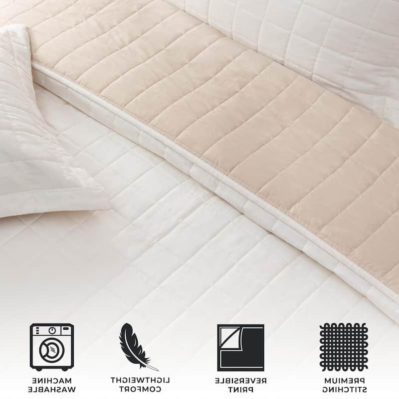 Luxurious Two-Tone Microfiber Quilt Set With Shams