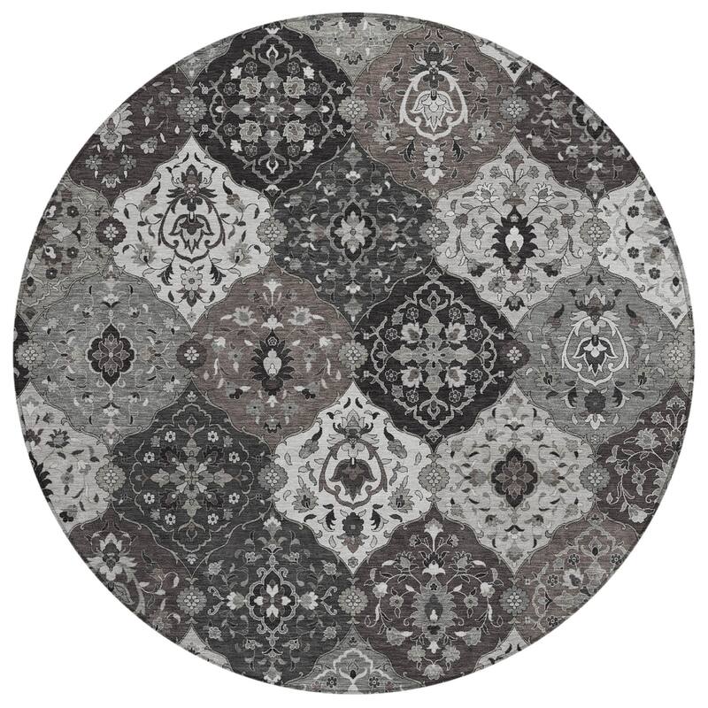 Machine Washable Indoor/ Outdoor Traditional Panel Chantille Rug