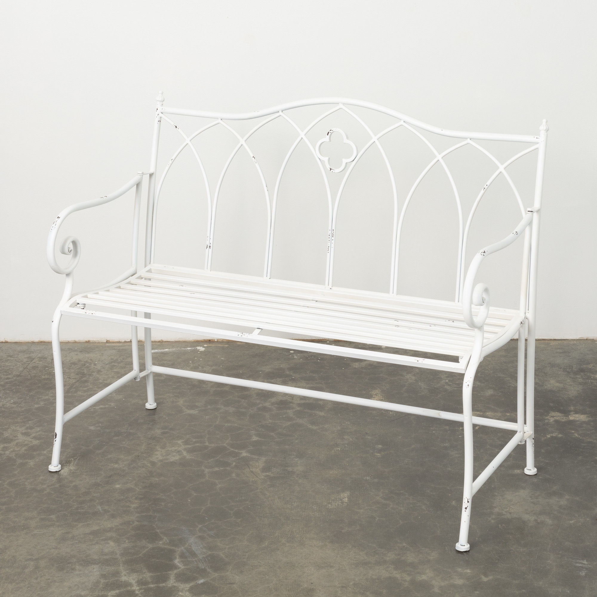 Cream metal 2025 garden bench