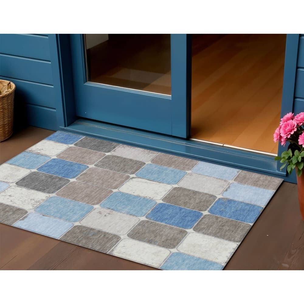 HomeRoots Geometric Transitional Rectangle Outdoor Rug