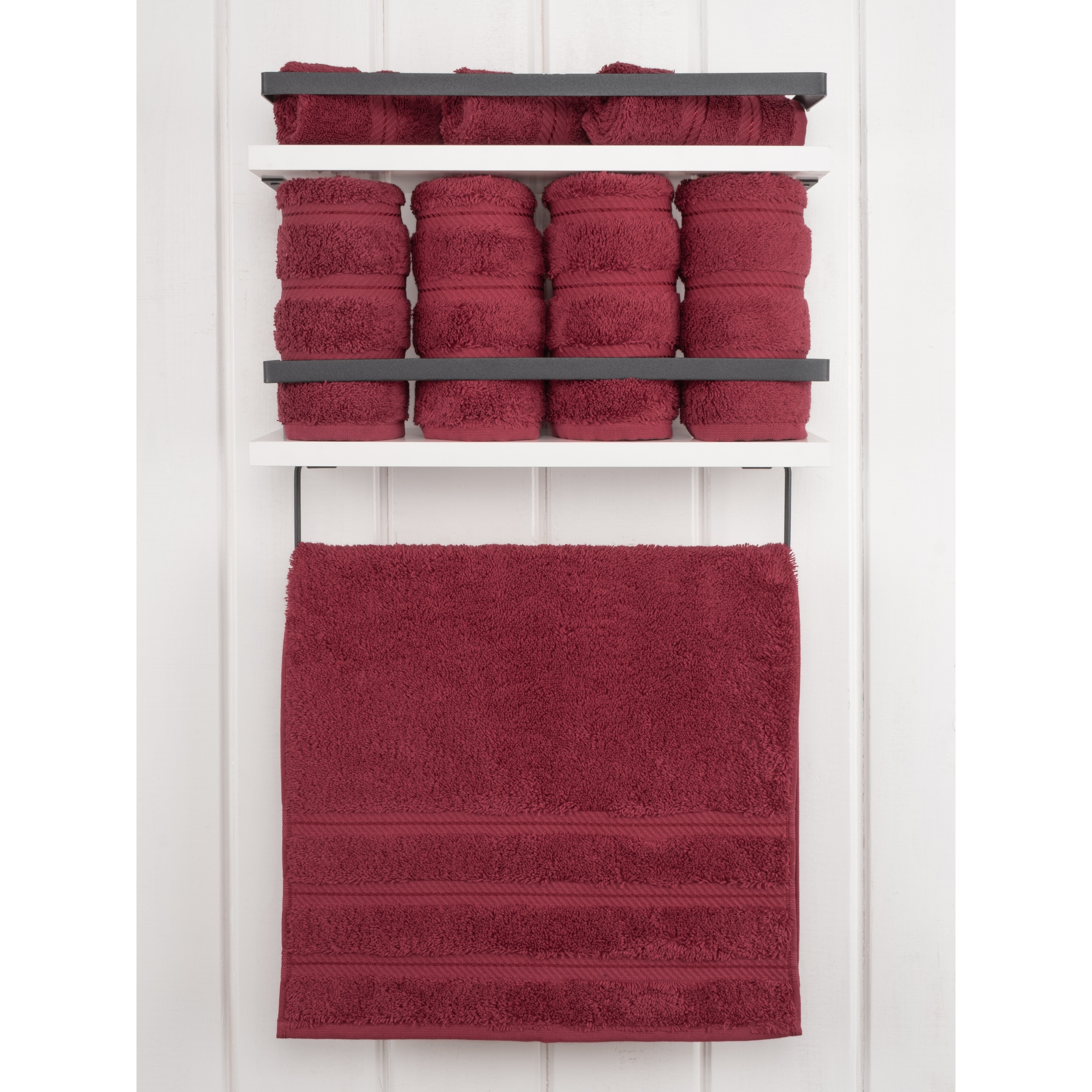 https://ak1.ostkcdn.com/images/products/is/images/direct/732e6c185316f9e9de0c7345e30f6cbaf8067ba9/American-Soft-Linen-4-Piece-Turkish-Hand-Towel-Set.jpg
