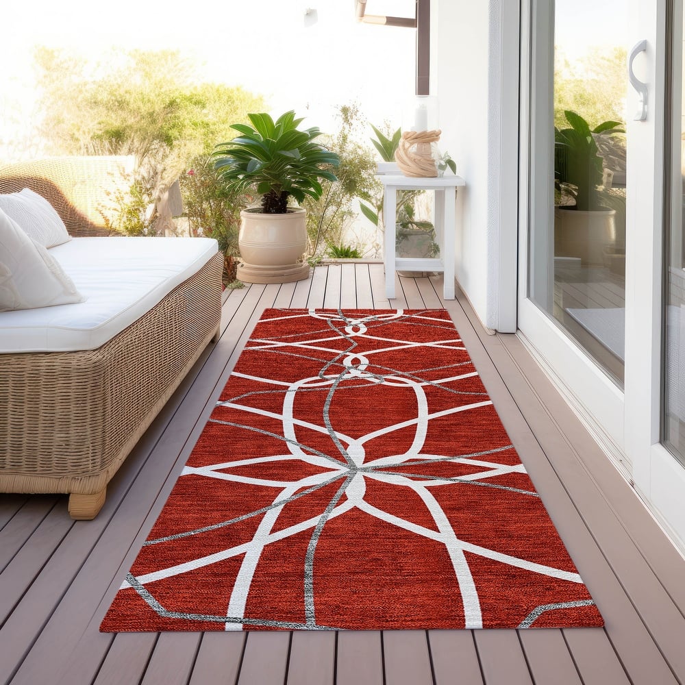 Machine Washable Indoor/ Outdoor Abstract Prism Chantille Rug
