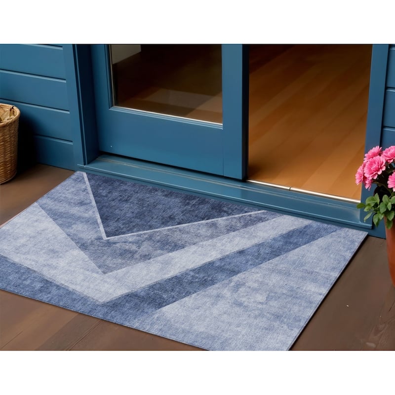 HomeRoots Geometric Transitional Rectangle Outdoor Rug - 3' x 5'