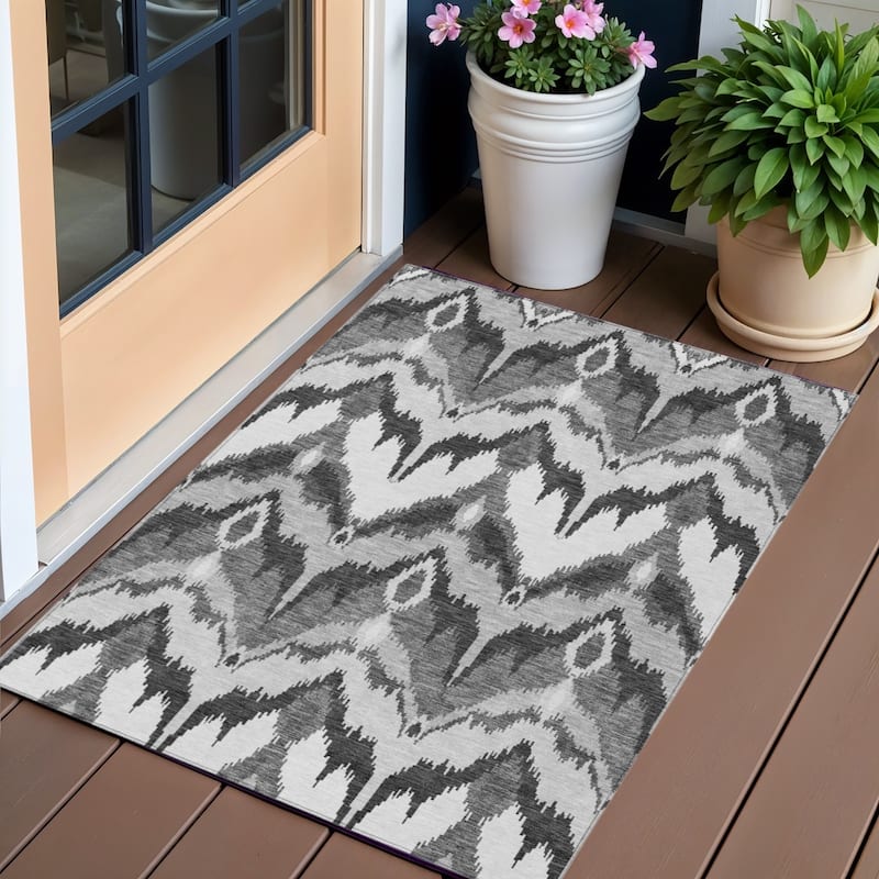 HomeRoots Ikat Transitional Rectangle Outdoor Rug - 3' x 5'