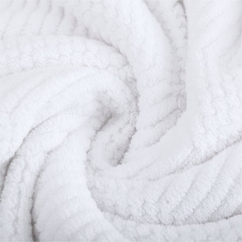 2 Pack Premium Jacquard Fleece Bath Towel, Velvet Highly Absorbent Towels 30"x60"