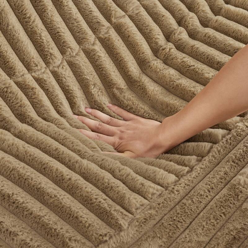 Spruce & Spring Oversized Lounge Accent Chair with Plush Cushions and Solid Wood Frame