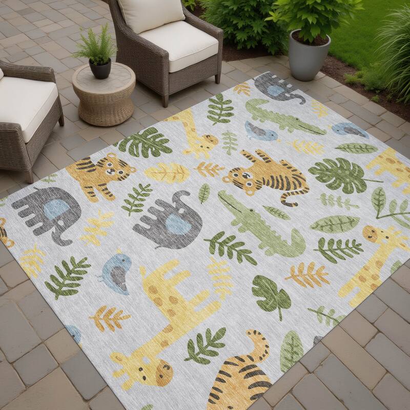 Machine Washable Indoor/ Outdoor Whimsy Safari Animals Chantille Rug