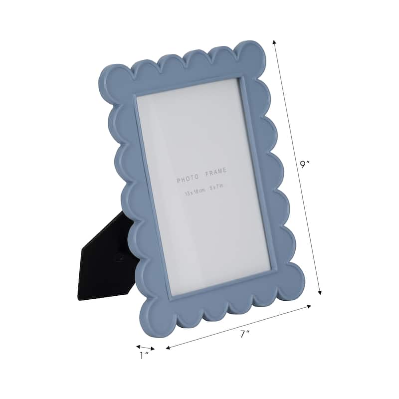 Sagebrook Home Resin Picture Frame with Scalloped Edges and Built-In Stand