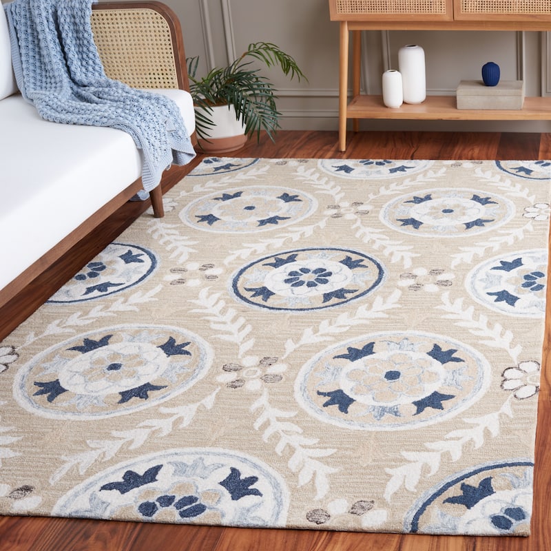 SAFAVIEH Handmade Jardin Arbenora French Country Wool Rug - 5' x 8' - Beige/Ivory