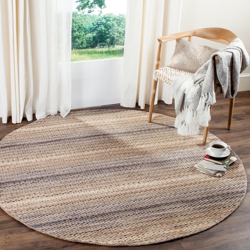 SAFAVIEH Handmade Himalaya Slavomila Modern Wool Rug - 6' Round - Grey