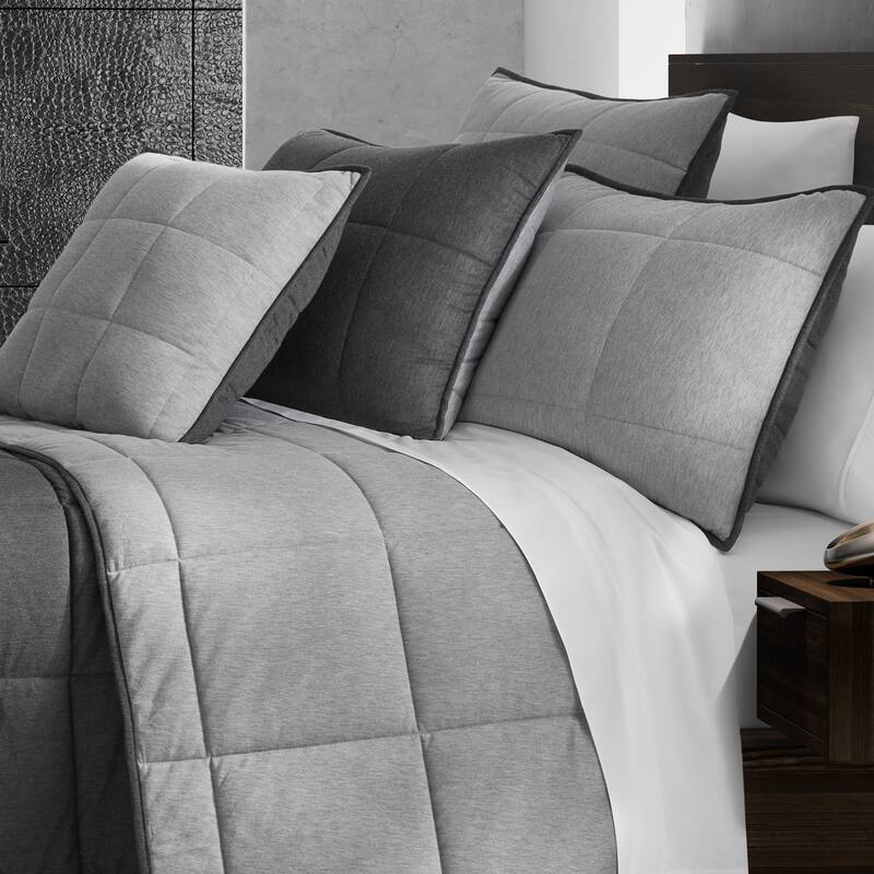 J. Queen New York Paxton Quilt Set