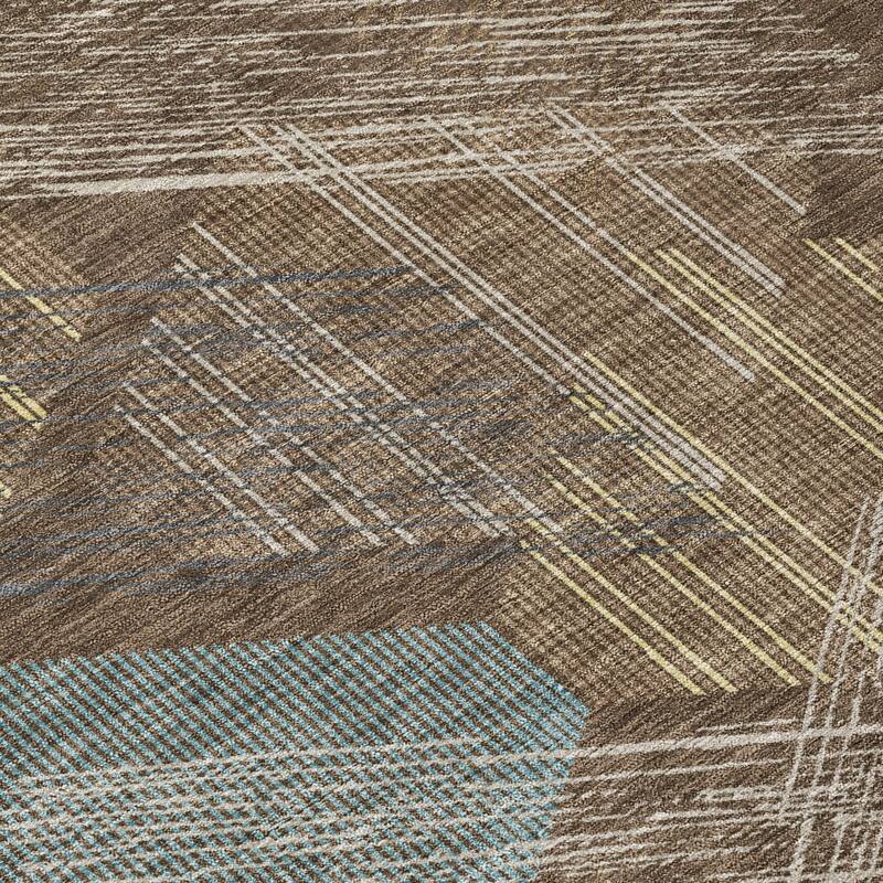 Machine Washable Indoor/ Outdoor Modern Hotchkiss Chantille Rug