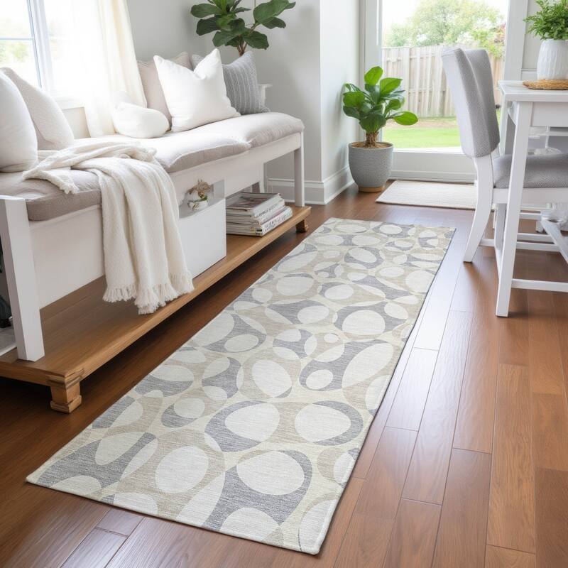 Machine Washable Indoor/ Outdoor Contemporary Saline Chantille Rug
