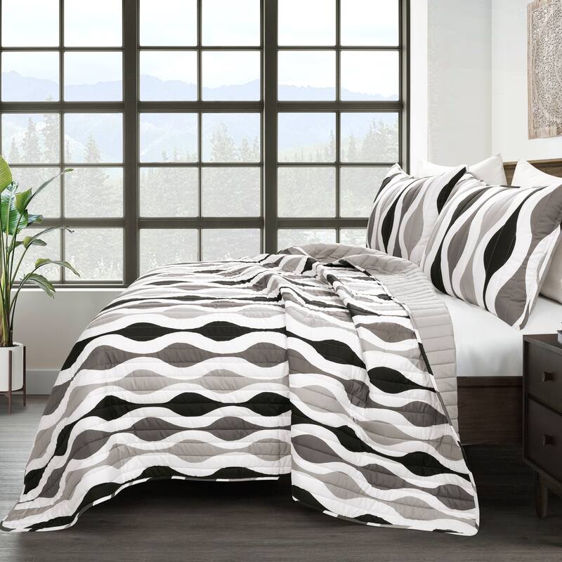 Lush Decor Mid Century Geo 3 Piece Quilt Set