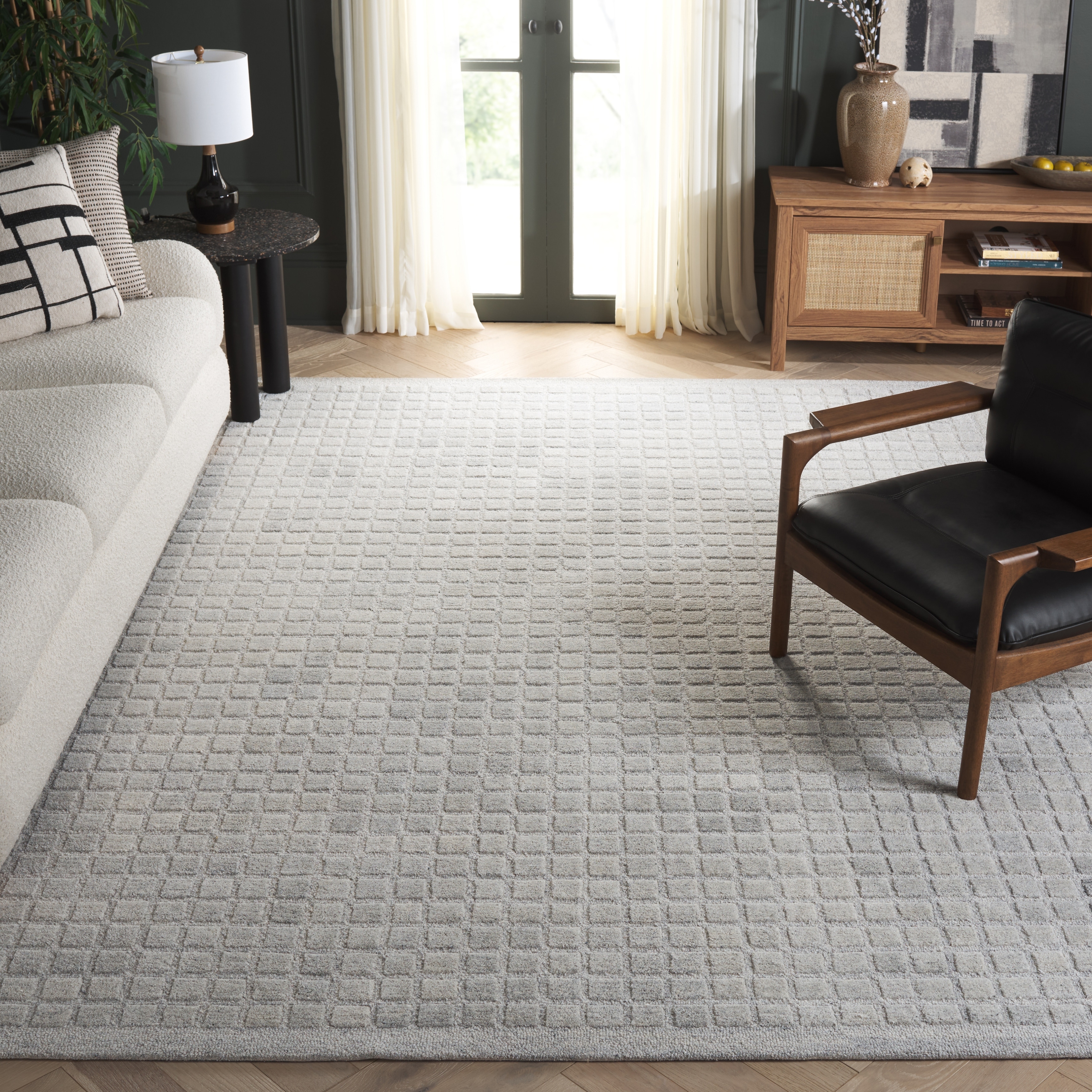 SAFAVIEH Handmade Ebony Rolande Wool Rug