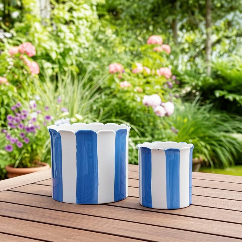 Ceramic Planter Scalloped Edge and Vertical Textured Design (Set of 2) - 8" x 8" x 7"