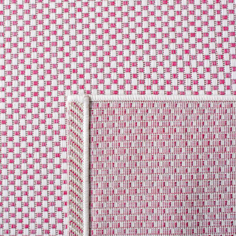 SAFAVIEH Courtyard Jonell Indoor/ Outdoor Patio Backyard Rug