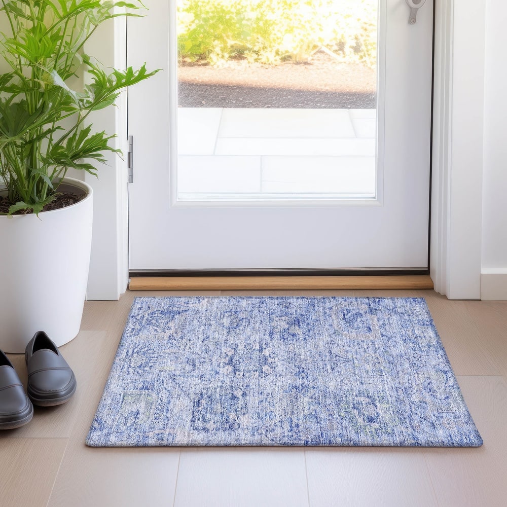 Machine Washable Indoor/ Outdoor Vintage Traditional Chantille Rug