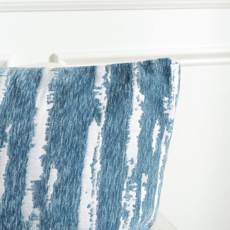 SAFAVIEH Tsunemi Modern Stripe Accent Throw Pillow