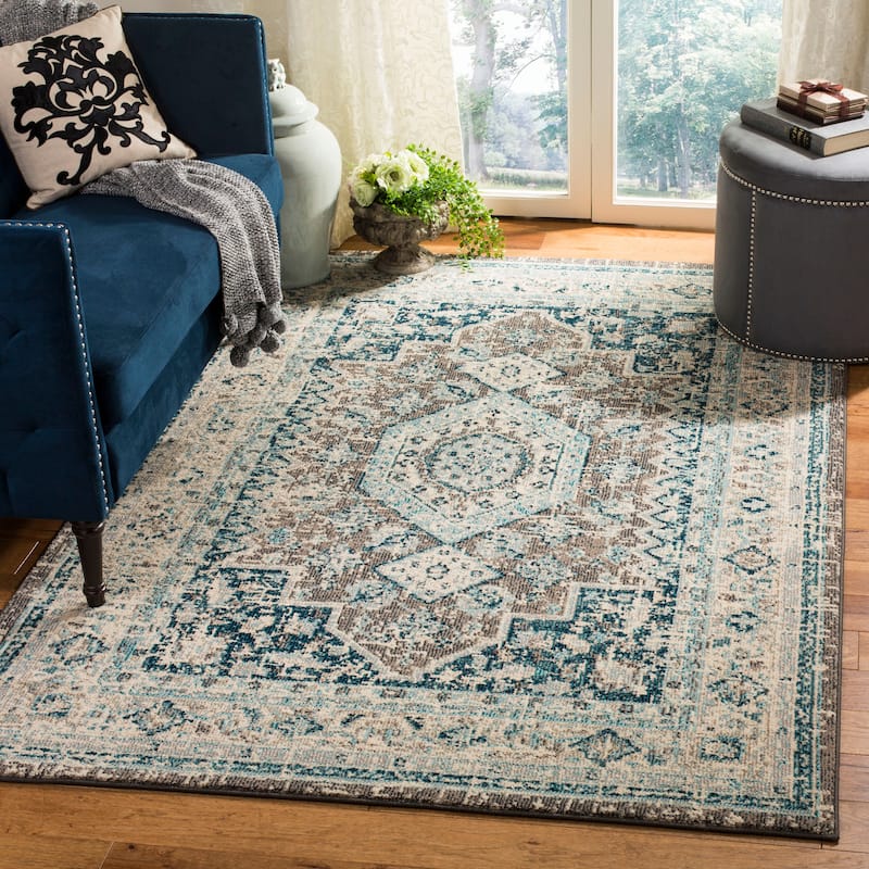 SAFAVIEH Phoenix Nazima Vintage Boho Oriental Rug - 4' x 6' - Grey/Blue