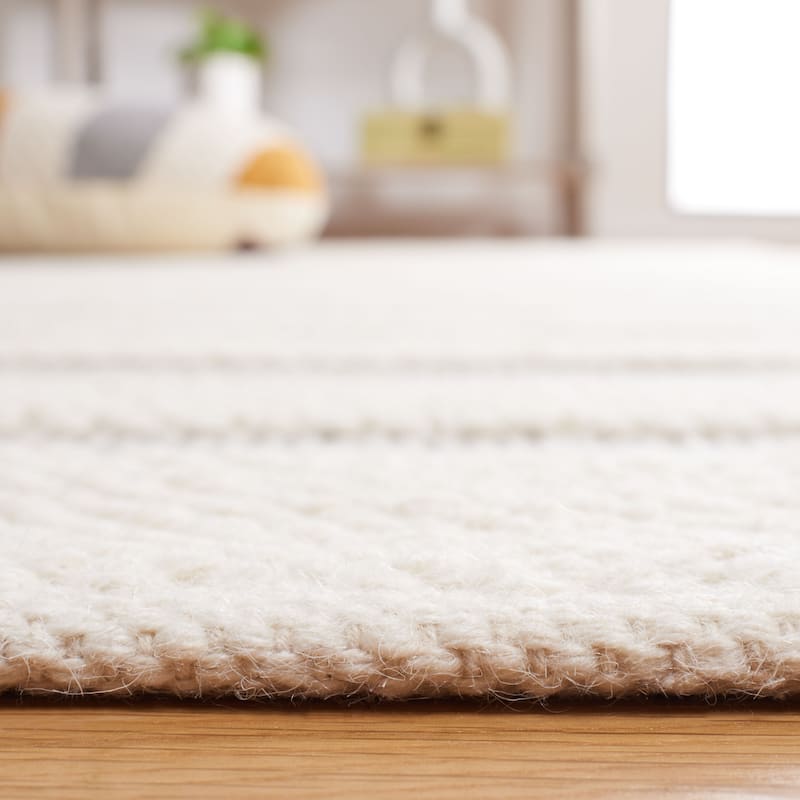 SAFAVIEH Handmade Natura Besjana Rustic Stripe Wool Rug