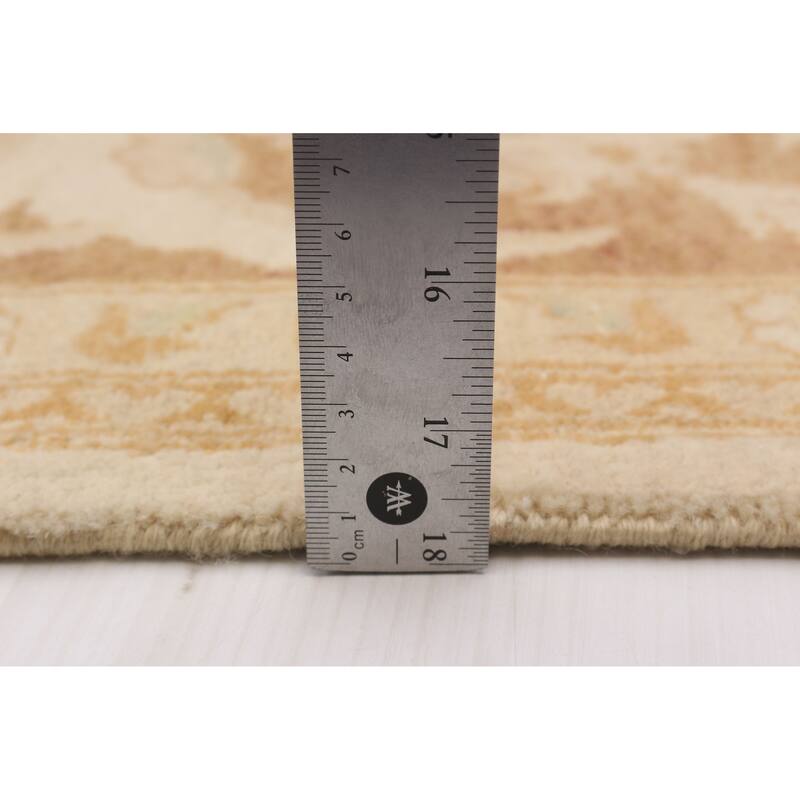 ECARPETGALLERY Hand-knotted Peshawar Oushak Ivory Wool Rug - 6'0 x 8'11