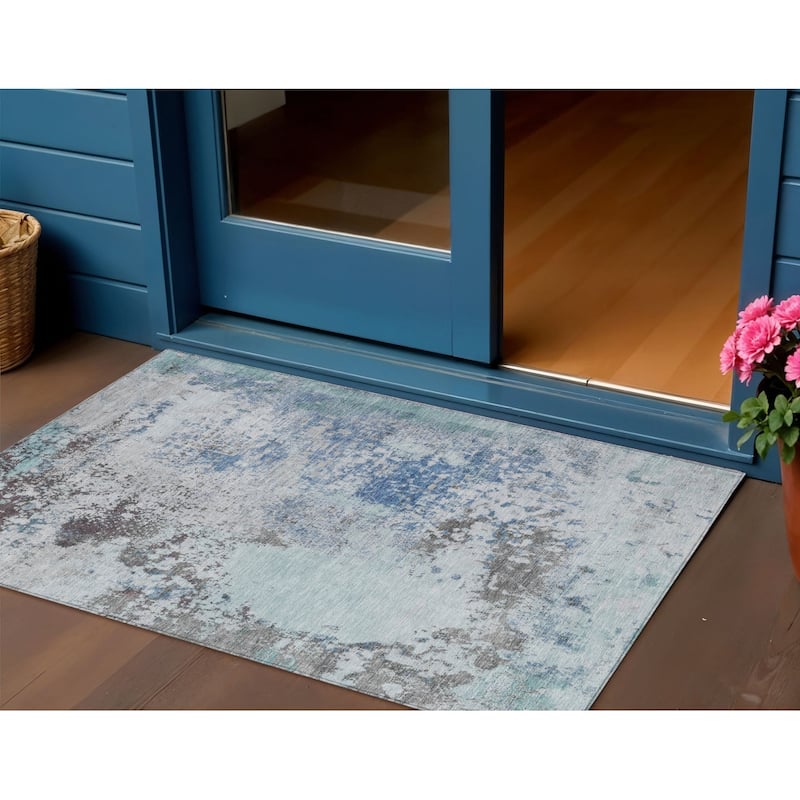 HomeRoots Abstract Transitional Rectangle Outdoor Rug - 3' x 5'