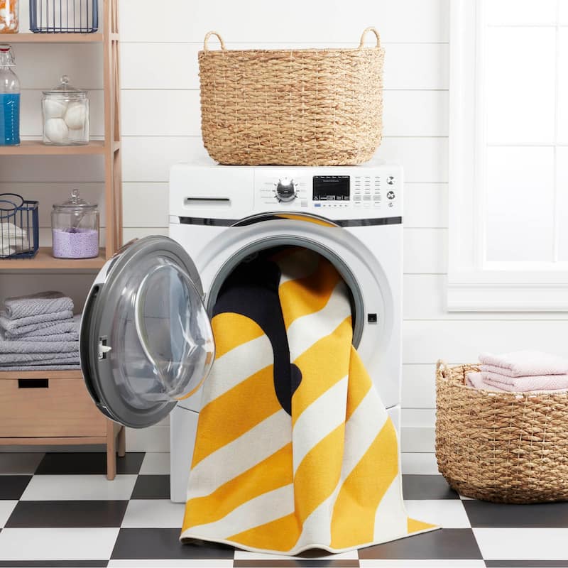 Everwash Imagine Surfer Bear Kid's Washable Area Rug
