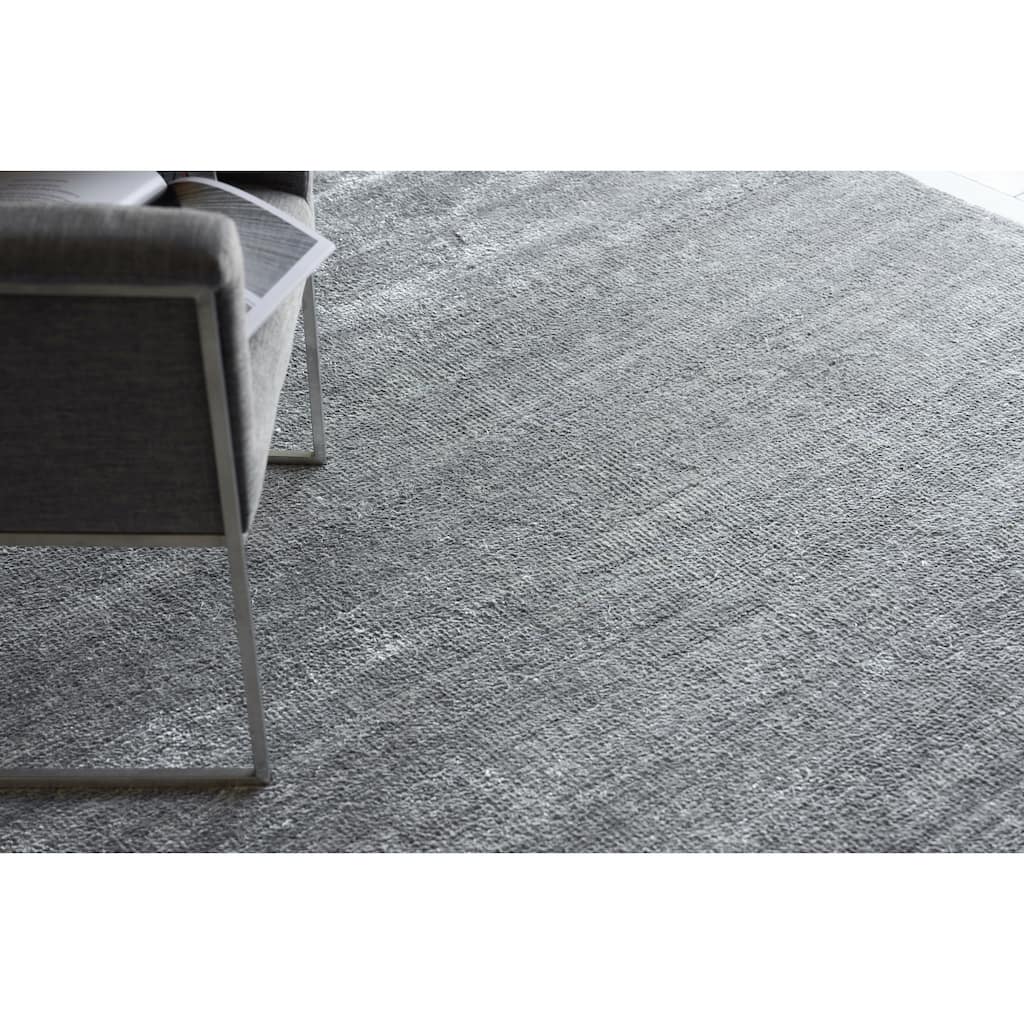 Exquisite Rugs Plush Hand-Knotted Bamboo Silk/New Zealand Wool Dark Silver Area Rug.