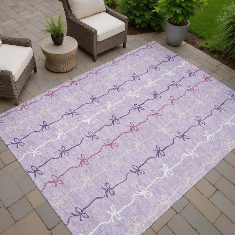 Machine Washable Indoor/ Outdoor Modern Bow Stripe Chantille Rug