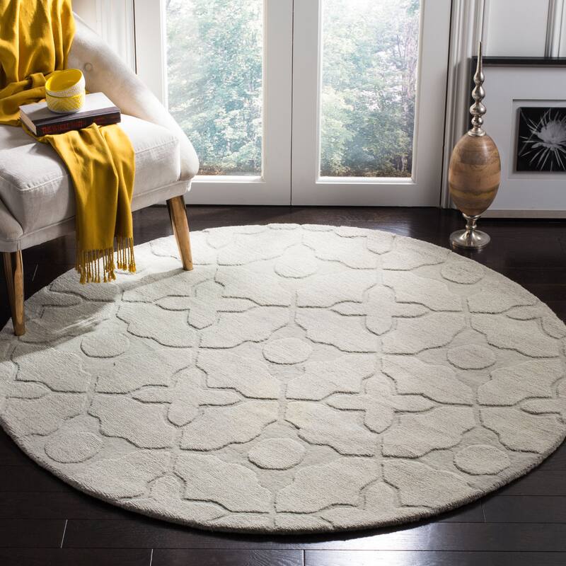 SAFAVIEH Handmade Impressions Nastja Modern Wool Rug - 5' Round - Silver