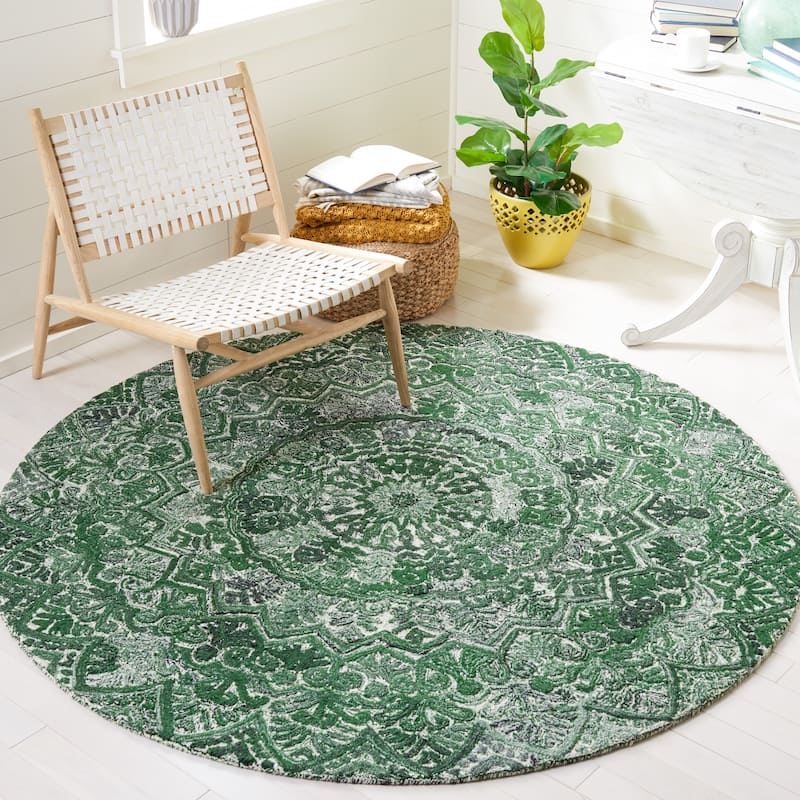 SAFAVIEH Handmade Marquee Genta Modern Medallion Wool Rug - 6' Round - Green/Ivory - Round