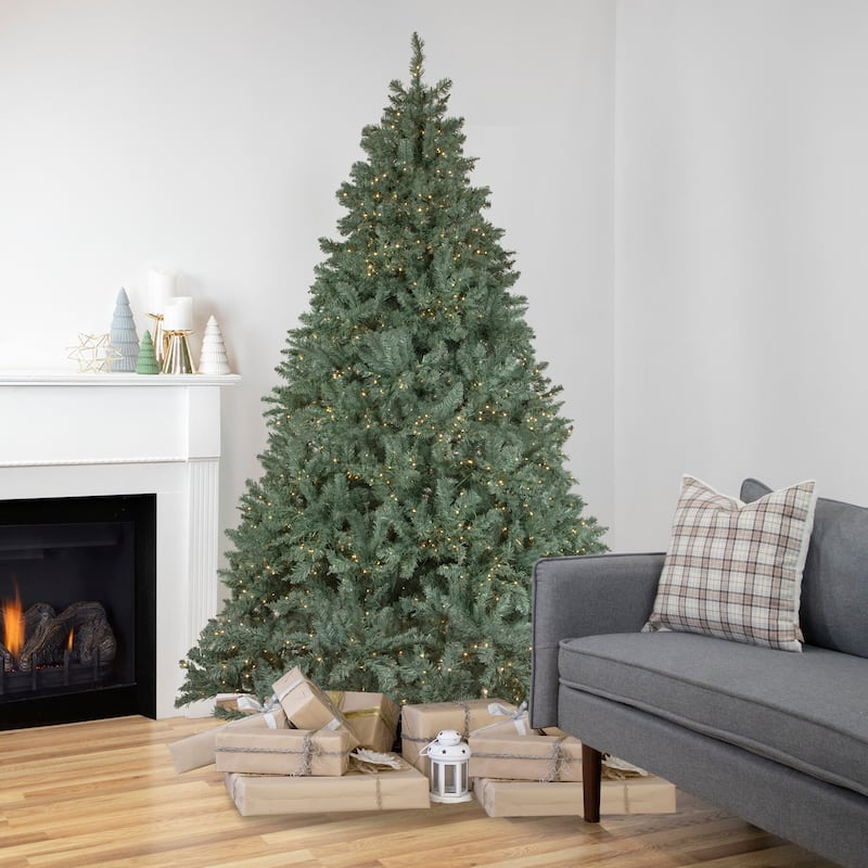 Pre-Lit Full Spruce Artificial Christmas Tree - 7.5' - Candlelight Clear LED Lights - 7.5 Foot