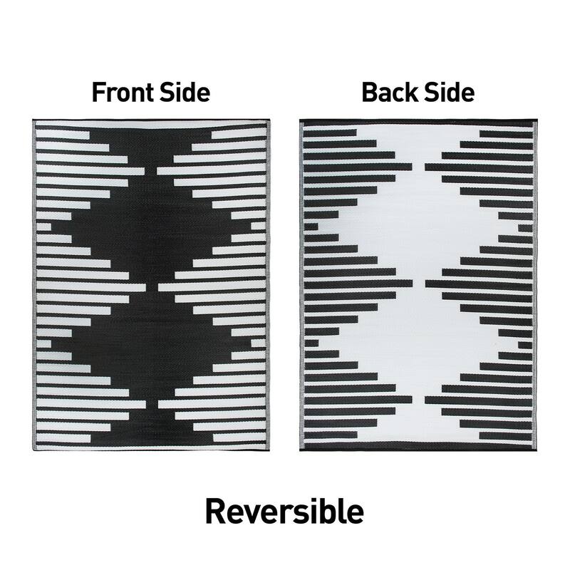 World Rug Gallery Bohemian Stripe Diamond Reversible Recycled Plastic Outdoor Rugs