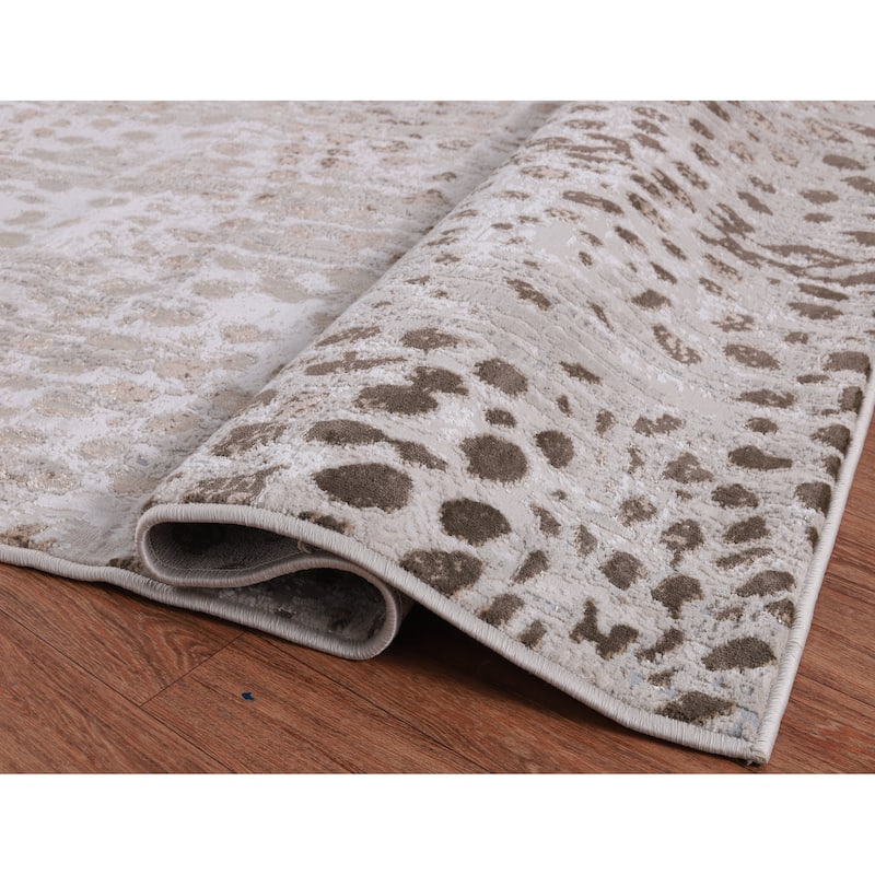 Nevada Collection Animal Printed Beige and Gold Rug