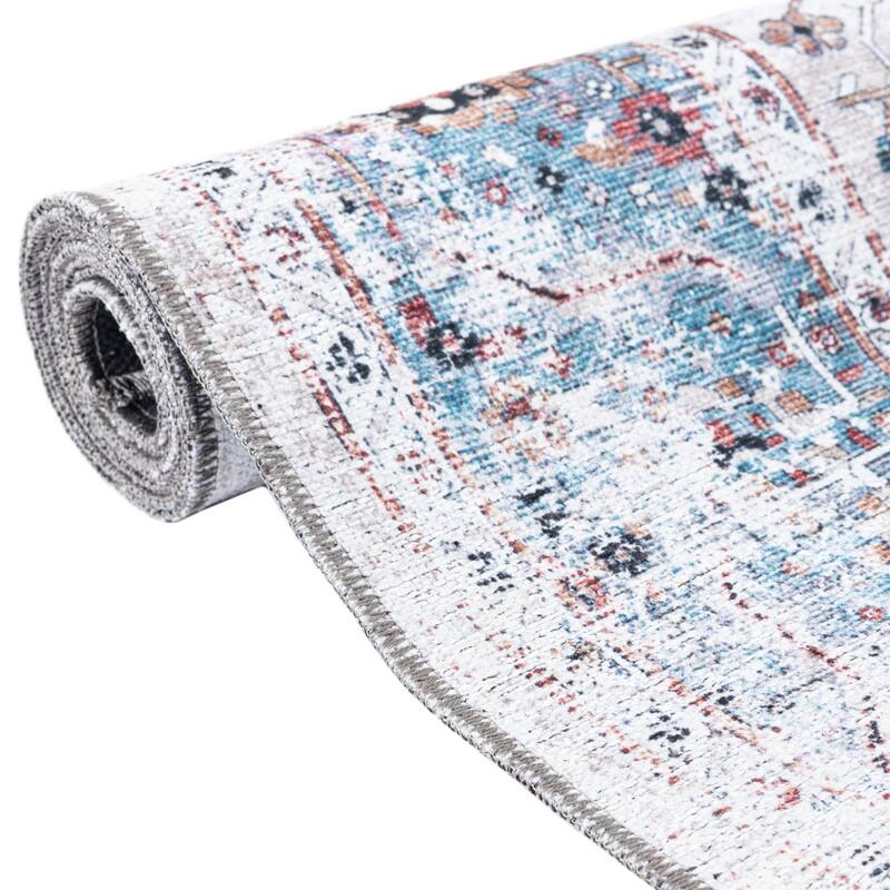 Traditional Tira Collection Area Rug