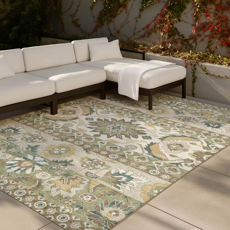 Machine Washable Indoor/ Outdoor Traditional Aspen Chantille Rug