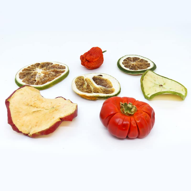 6" 250 Gram Mixed Potpourri Red and Green Apples, Sliced Limes, Chiles - 6 in