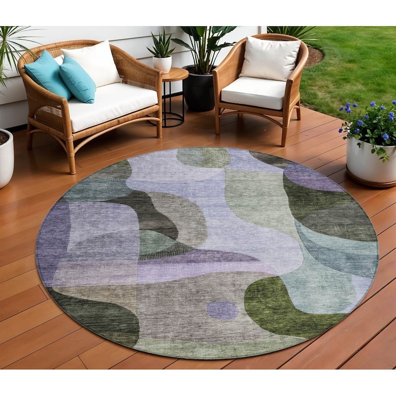 HomeRoots Abstract Transitional Rectangle Outdoor Rug - 8' Round