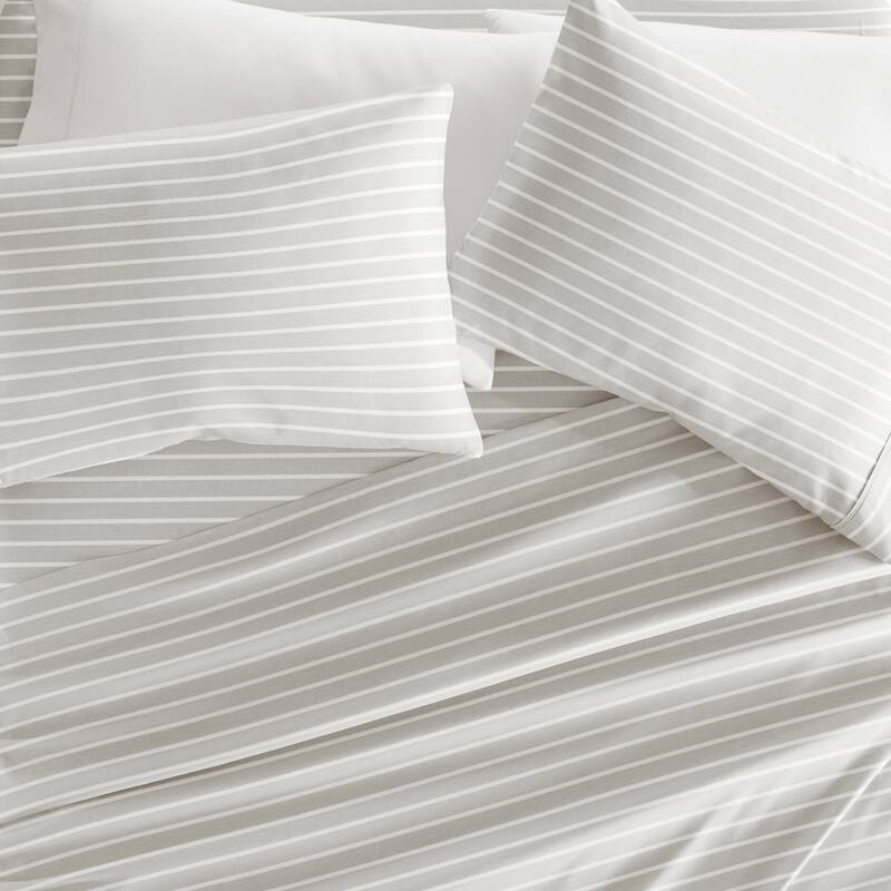Soft Lines Patterned Ultra-Soft Bed Sheet Set