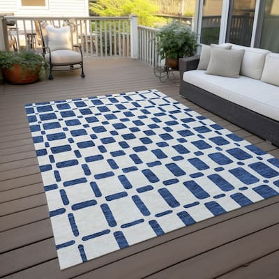 Machine Washable Indoor/ Outdoor Chantille Contemporary Geo Rug