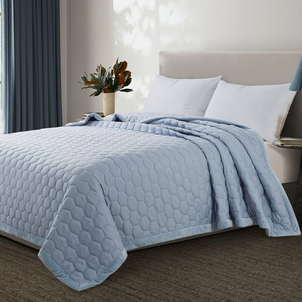 Mini Honeycomb Velvet Trim Down Alternative Blanket Twin
