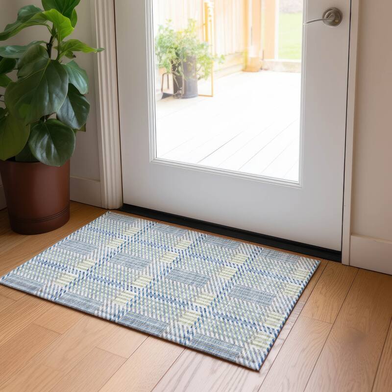 Machine Washable Indoor/ Outdoor Geometric Stripe Chantille Rug