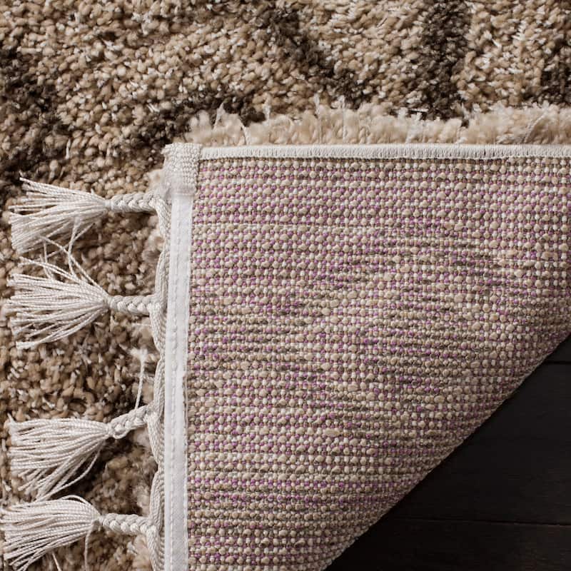 SAFAVIEH Moroccan Fringe Shag Ingeborg 2-inch Thick Rug