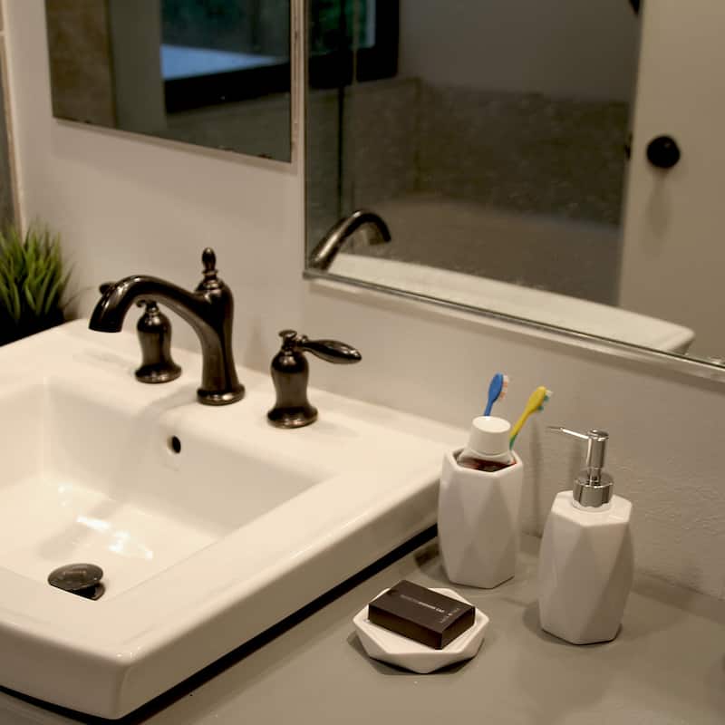 Diamond Bath Set Accessories White or Black