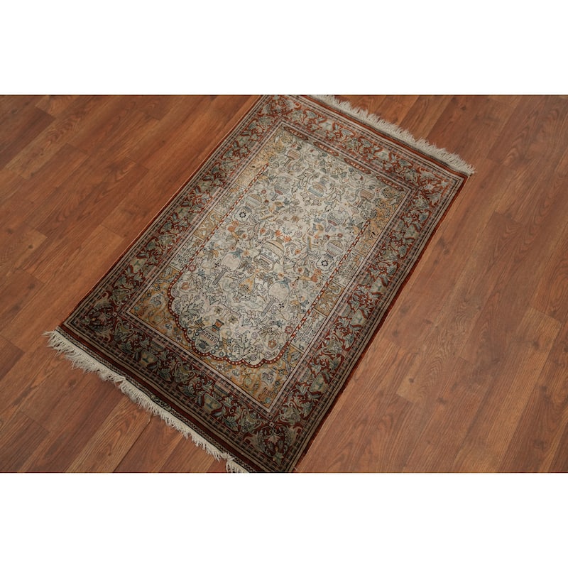 Hand Knotted Traditional Silk Beige Geometric Area Rug - 3' 1'' X 2' 0''